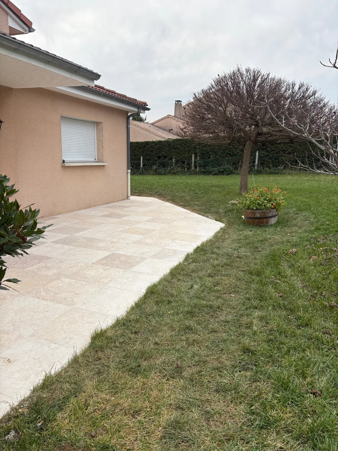 Création terrasse grès cérame martres de veyre LRB PAYSAGE 63-10